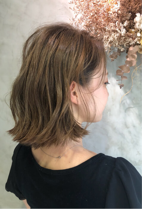 ふわっと上品 アッシュベージュミディアム